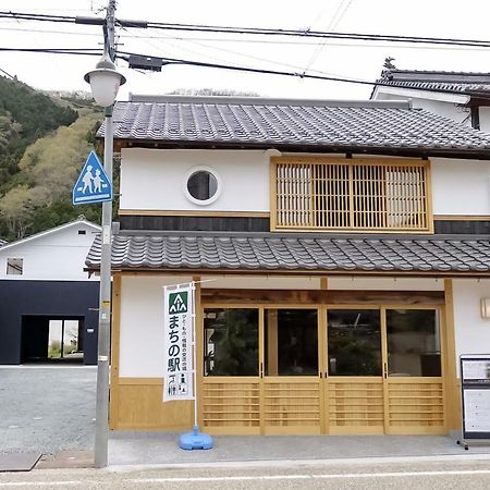 Maniwa 北房まちの駅 ゲストハウス מראה חיצוני תמונה